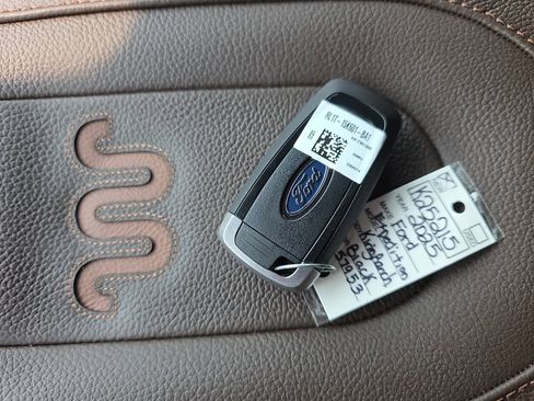 New 2025 Ford Expedition King Ranch image 39