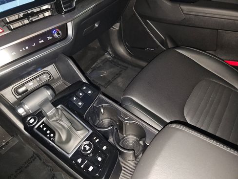 Used 2024 Kia Sportage SX image 26