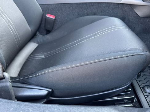 Used 2025 MAZDA MX-5 Miata Sport w/ Appearance Package image 19