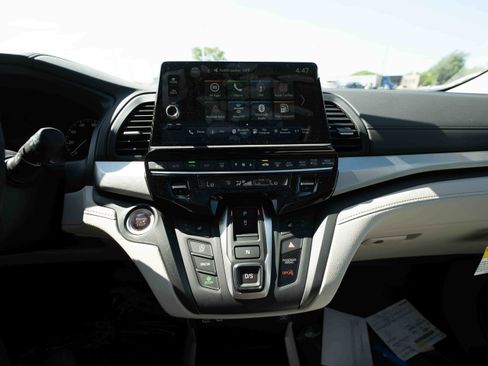 New 2026 Honda Odyssey EX-L image 17