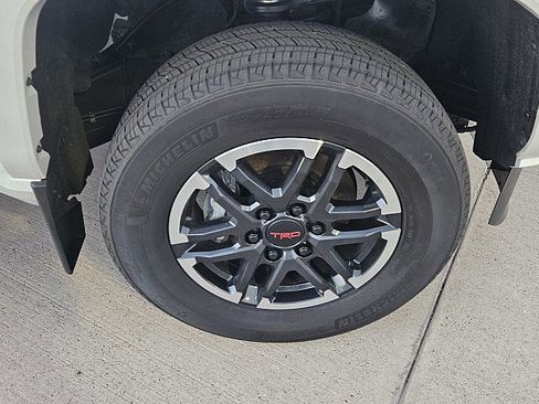 Used 2024 Toyota Tacoma TRD Sport image 2