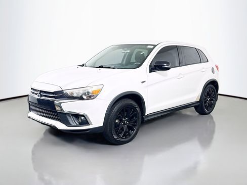 Used 2018 Mitsubishi Outlander Sport ES image 4