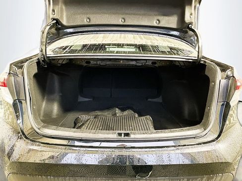 Used 2022 Toyota Corolla LE image 24