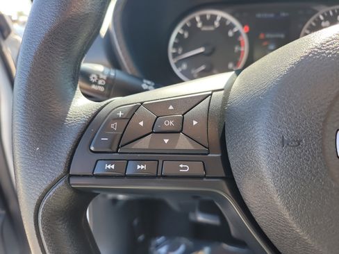 Used 2025 Nissan Sentra S image 26