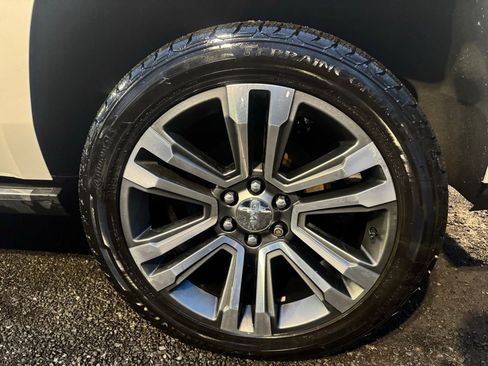 Used 2019 GMC Yukon Denali w/ Denali Ultimate Package image 20