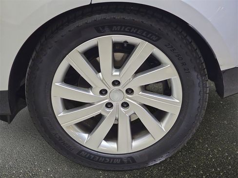 Used 2024 Land Rover Range Rover SE image 36