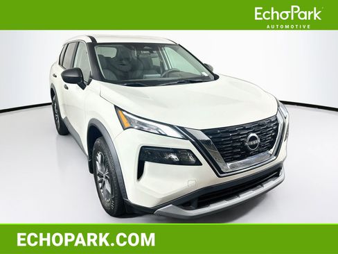 Used 2023 Nissan Rogue S FWD image 1