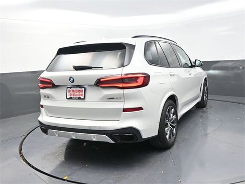 Used 2022 BMW X5 xDrive40i w/ M Sport Package image 7