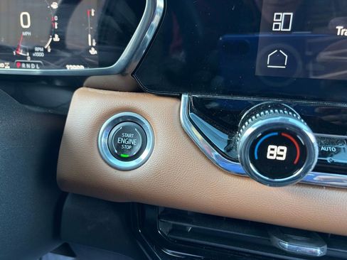 Used 2023 GMC Canyon AT4 image 31