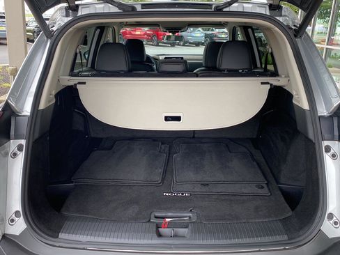 Certified 2023 Nissan Rogue SV w/ SV Premium B Package AWD/4WD image 9