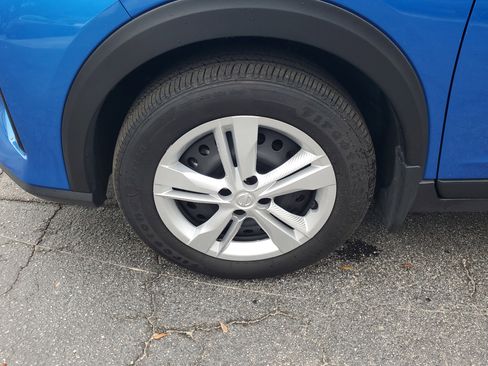 Certified 2024 Nissan Kicks S image 4