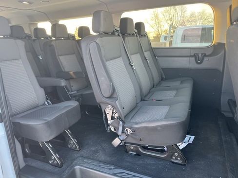 Used 2023 Ford Transit 350 XLT image 8