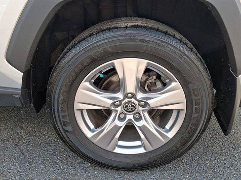 Certified 2022 Toyota RAV4 XLE AWD/4WD image 5