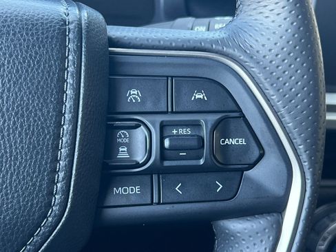 Certified 2025 Toyota 4Runner SR5 image 30