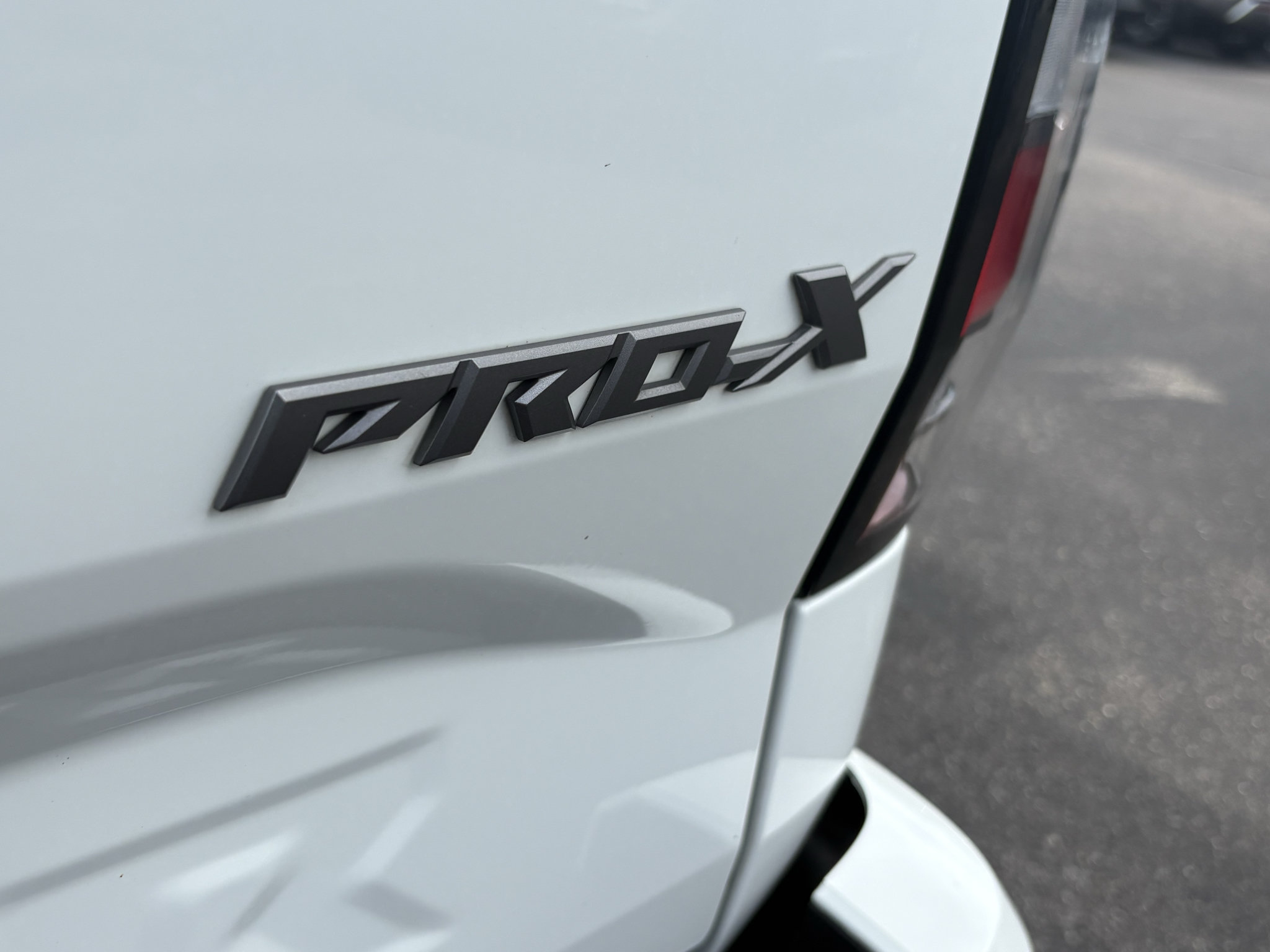 Used 2023 Nissan Frontier Pro-X w/ Pro Convenience Package RWD image 11
