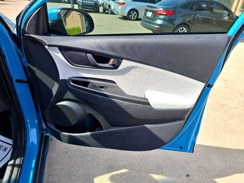 Used 2023 Hyundai Kona SEL image 17