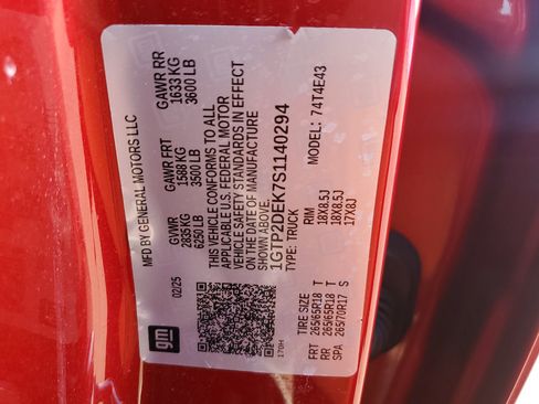 Used 2025 GMC Canyon AT4 w/ Technology Plus Package image 41