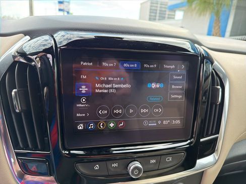 Used 2023 Chevrolet Traverse LT image 22