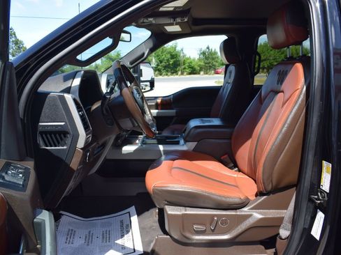 Used 2022 Ford F350 King Ranch w/ King Ranch Ultimate Package image 7