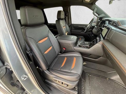 Used 2024 GMC Sierra 2500 AT4 w/ AT4 Preferred Package image 25