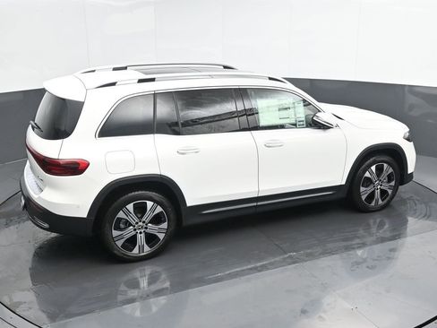 New 2024 Mercedes-Benz EQB 300 4MATIC image 33