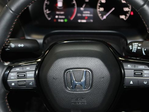 Used 2024 Honda HR-V Sport image 12