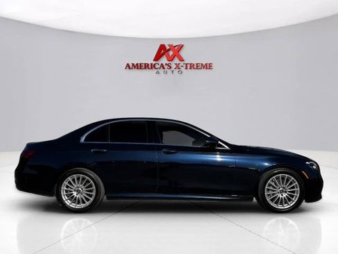 Used 2022 Mercedes-Benz E 350 4MATIC Sedan image 6