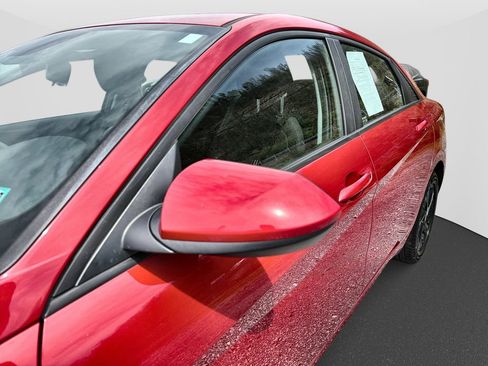 Used 2023 Hyundai Elantra SEL FWD image 11