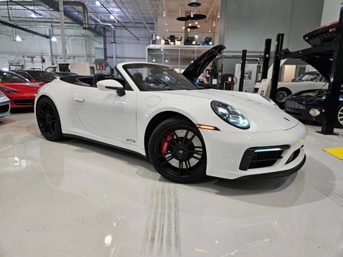 Used 2022 Porsche 911 Carrera GTS 2dr Cabriolet image 9