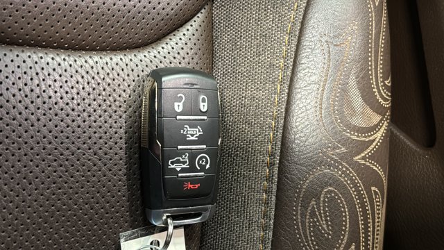 Used 2025 RAM 1500 Limited AWD/4WD image 48
