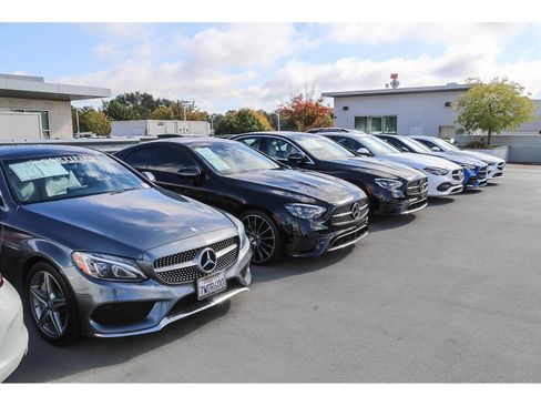 Used 2024 Rivian R1S Adventure AWD/4WD image 43