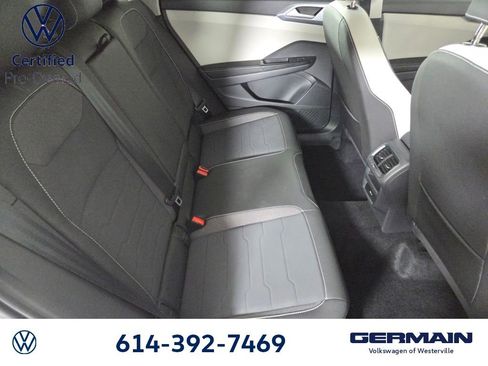 Certified 2025 Volkswagen Taos SE AWD/4WD image 19