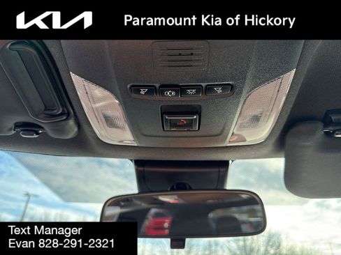 Used 2021 Toyota Corolla SE image 26