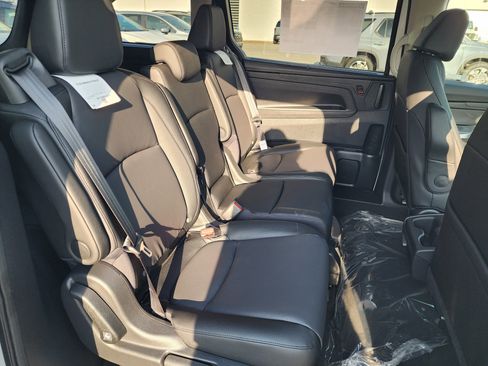 New 2026 Honda Odyssey EX-L image 6
