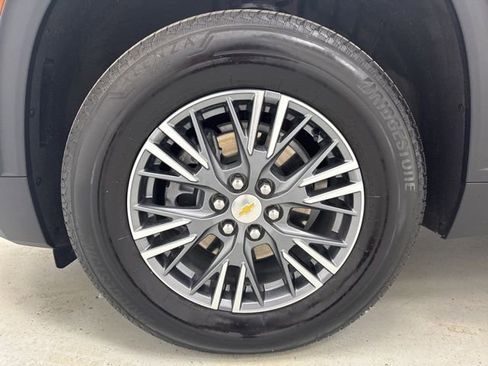 Used 2026 Chevrolet Traverse LT AWD/4WD image 37