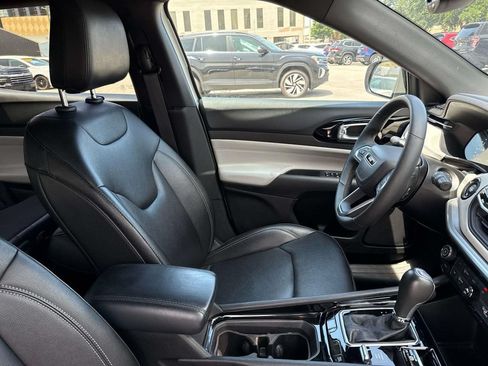 Used 2025 Jeep Compass Limited AWD/4WD image 9