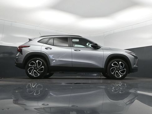 New 2026 Chevrolet Trax RS w/ Sunroof Package FWD image 42