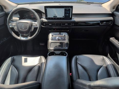 Used 2022 Lincoln Nautilus FWD w/ Premium Package image 26