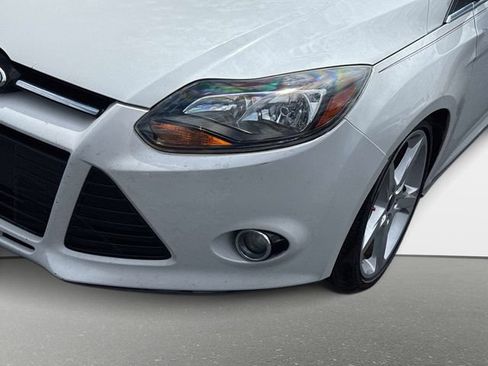 Used 2014 Ford Focus Titanium FWD image 9