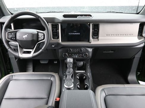 New 2025 Ford Bronco Outer Banks image 16