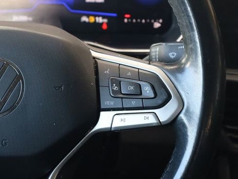 Used 2022 Volkswagen Jetta SE image 23