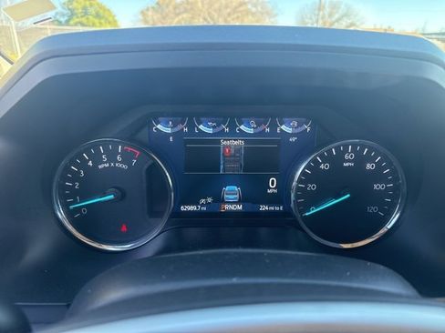 Used 2024 Ford Expedition XLT image 15