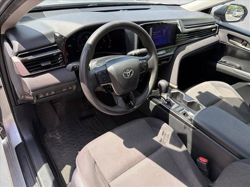 Used 2025 Toyota Camry LE FWD image 13