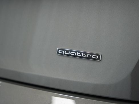 Used 2023 Audi Q5 2.0T Premium Plus w/ Premium Plus Package AWD/4WD image 8