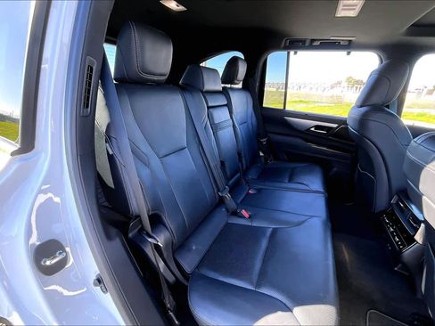 Used 2023 Lexus LX 600 F Sport image 20