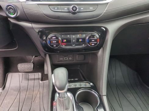 Certified 2022 Buick Encore GX Essence w/ Advanced Technology Package image 14