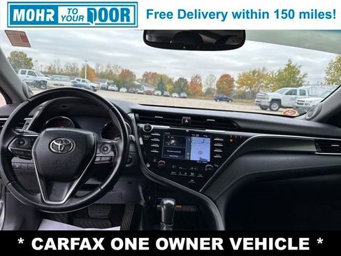 Used 2018 Toyota Camry XSE image 32