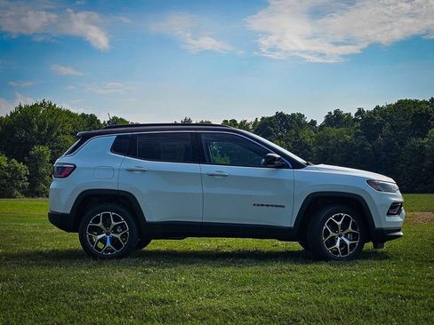 New 2026 Jeep Compass Limited AWD/4WD image 2