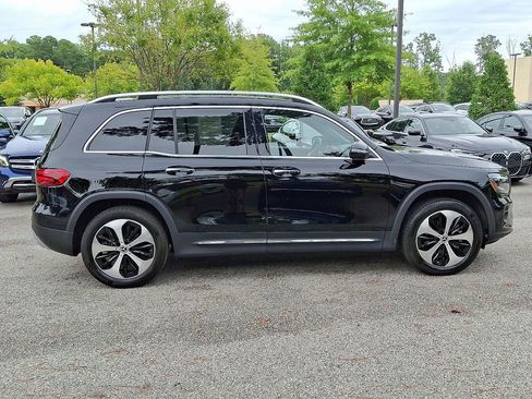 Used 2024 Mercedes-Benz GLB 250 4MATIC image 7