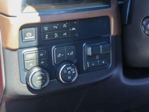 New 2026 Chevrolet Tahoe High Country AWD/4WD image 15